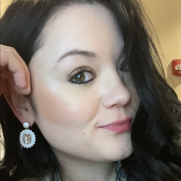 Meet your Posher, Andie - Picture 3 of 3